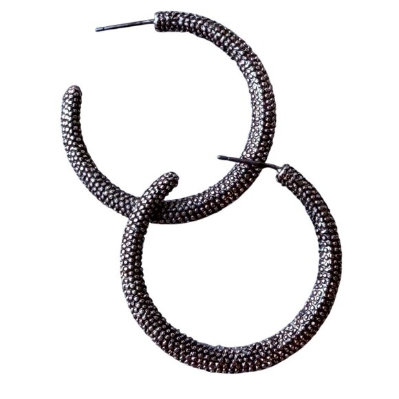 Vintage Chico’s Textured Silver Hoop Earrings Y2K Large Statement Unworn - Picture 4 of 14